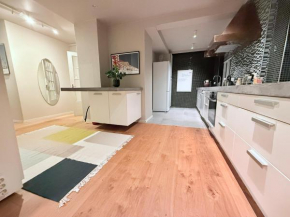 Cosy Apt in a Family House
